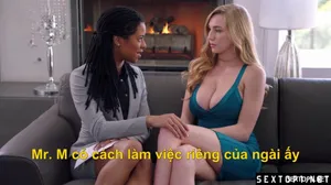 Bạn trai ra ngoài, cô gái bị nhân viên quán lén lút gạ địt